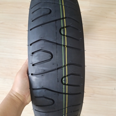 130/70-17 neumático de motocicleta con un peso de 5,3 kg y un rendimiento duradero
