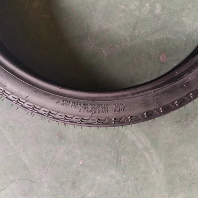 18 pulgadas 2.50-18 neumático de motocicleta personalizado con caucho natural y 35%-55% de contenido de caucho