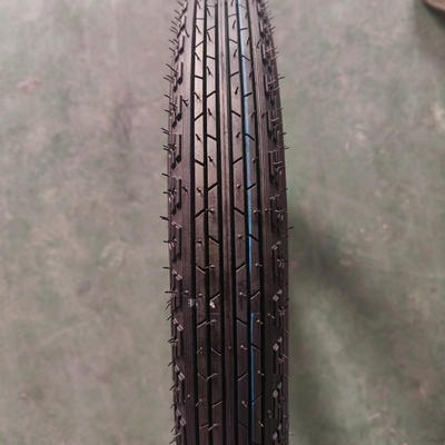 18 pulgadas 2.50-18 neumático de motocicleta personalizado con caucho natural y 35%-55% de contenido de caucho