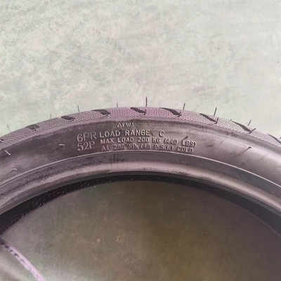 Neumático de motocicleta sin tubo de nylon 100/80-17 OEM aceptado en Qingdao con puerto de carga