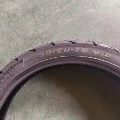 Materia prima Naturaleza caucho acero Nylon 90/90-18 neumático de motocicleta con y 90 días