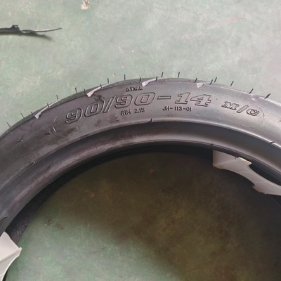 Naturaleza de caucho de acero de nylon 14 pulgadas GP neumático de motocicleta neumático de carretera para y conducción duradera