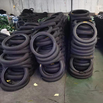 Las válvulas de caucho butílico para motocicletas 2.75-17 con resistencia de 10-12 MPA