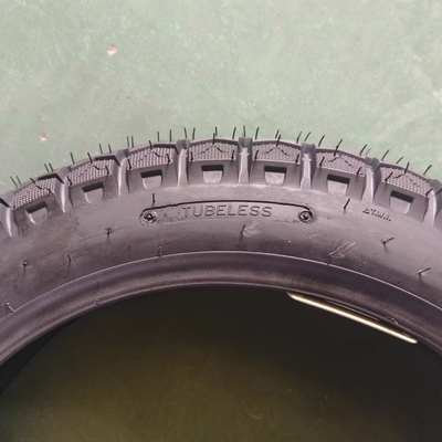 Qingdao vende neumáticos de caucho 3.50-16 neumáticos de motocicleta hechos de caucho natural de acero de nylon