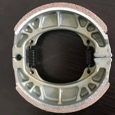 Suministro directo de piezas de repuesto chinas y otras zapatillas para frenos de motocicletas con foto