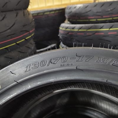 Materia prima de caucho natural neumáticos para motocicletas 130/70-17 neumáticos para motocicletas 17