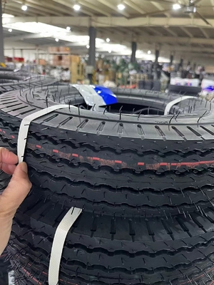Objetivo de reemplazo/reparación neumáticos de motocicleta Bajaj 4.00-8 con carcasa de neumáticos de larga duración