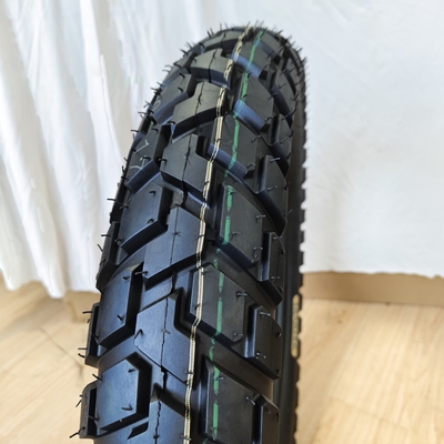 110/90-17 neumático de motocicleta con caucho natural y acero para un rendimiento superior