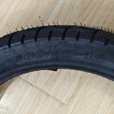 100/90-18 neumático de motocicleta sin tubo con contenido de caucho natural del 35% al 55%