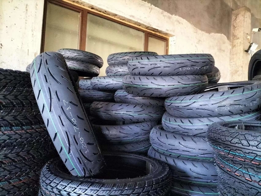 Contenido de caucho alto en neumáticos y tubos de motocicletas 30%-45% OEM aceptable 120/70-17