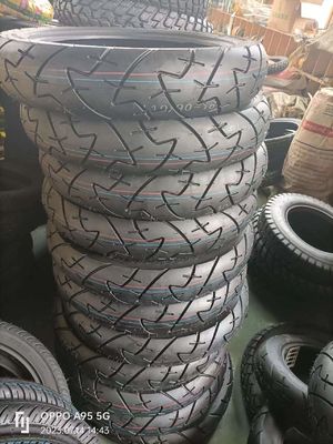90/90-18 neumático de motocicleta adecuado para diversas necesidades del cliente