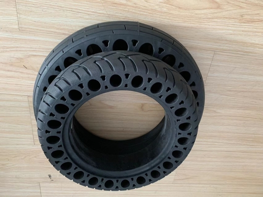 Diseño de patrón de banda de rodadura profunda neumático sólido 3.00-10 para el mercado europeo