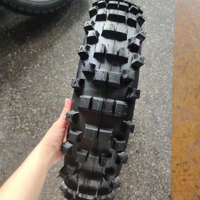 140/80-18 neumáticos blandos para motocicletas adecuados a las necesidades del cliente