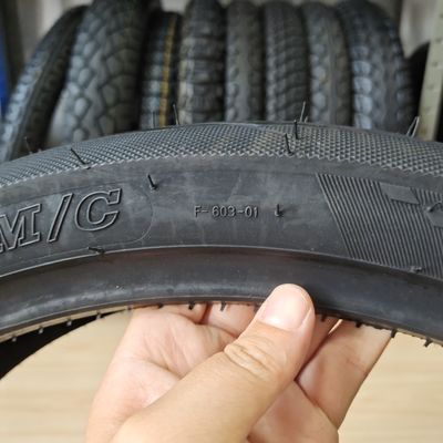 Neumático de motocicleta profesional de caucho natural de acero de nylon 140/60-17 en Qingdao