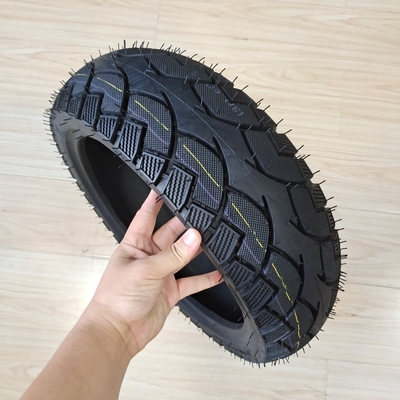 Los neumáticos de motocicletas sin tubo de caucho natural de acero de nylon 130/60-13 TL para el mercado de Venezuela