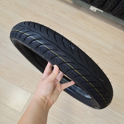 Neumáticos y tubos interiores de motocicletas de caucho natural de acero de nylon 90/90-17 para el mercado de Venezuela
