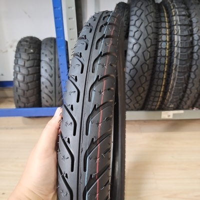 Puerto de carga Qingdao Negro Japón Tecnología de la calle de la motocicleta Tipo de tubo neumático 2.75-18