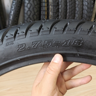 Puerto de carga Qingdao Negro Japón Tecnología de la calle de la motocicleta Tipo de tubo neumático 2.75-18