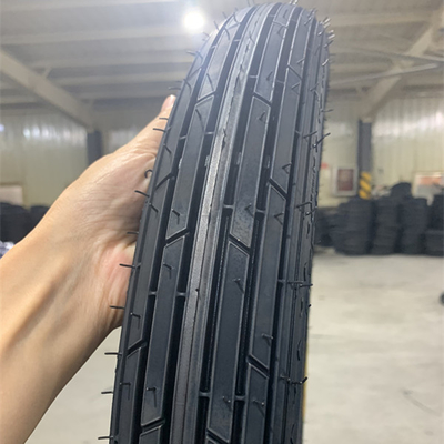 Resistencia a la tracción 10.5 Pneus de moto 2.75-17 La elección definitiva para los conductores en todas partes