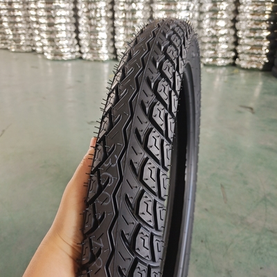 Pneumático de motocicleta Pneumático 3.00-18 de caucho natural de acero de nylon y OEM aceptable ofrecido