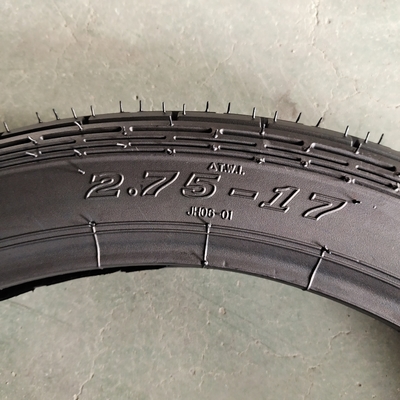 Pneumático sin tubo 2.75-17 Pneumático de motocicleta con carcasa y puerto de carga Qingdao listo