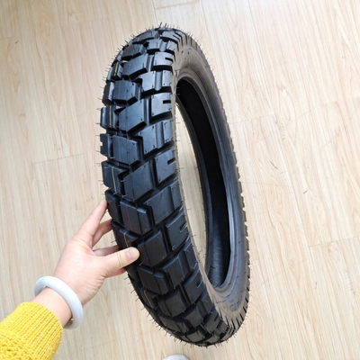 110/90-17 El tubo interno del neumático de la motocicleta hecho de caucho natural de acero de nylon para la longevidad