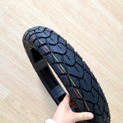 Neumático de motocicleta de nylon de caucho natural de acero 90/90-17 para los mercados sudamericanos en el mejor de los casos