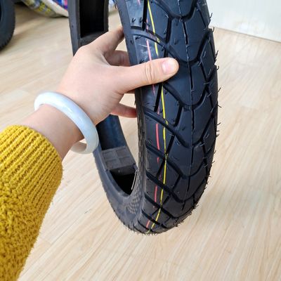 Neumático de motocicleta de nylon de caucho natural de acero 90/90-17 para los mercados sudamericanos en el mejor de los casos