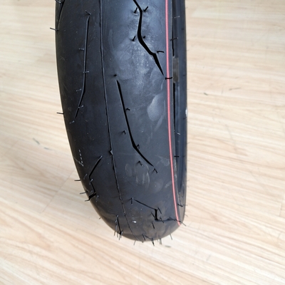 Contenido de caucho del 35% al 55% neumático de motocicleta 90/90-12 para motocicletas de dos ruedas Pneu De Moto