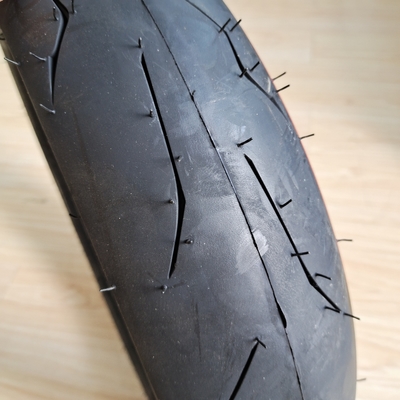 Contenido de caucho del 35% al 55% neumático de motocicleta 90/90-12 para motocicletas de dos ruedas Pneu De Moto