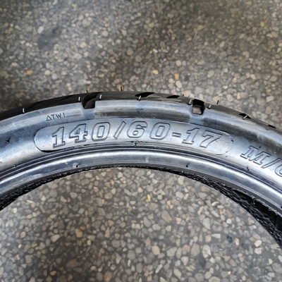 140/60-17 D neumáticos para motocicletas fabricados con caucho natural y con clasificación 6pr/8pr