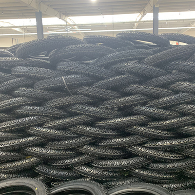 Ruedas y neumáticos de motocicletas para 3.00-17 puerto de carga puerto de Qingdao resistencia a la tracción 10.5