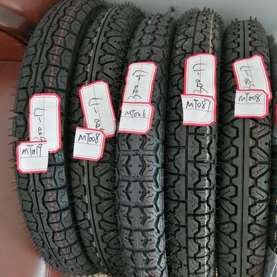 Contenido de caucho del 35% al 55% en neumáticos de motocicletas 3.00-17 para venta sin tubos en motocicletas