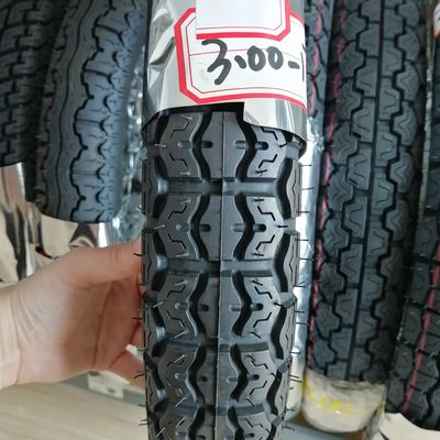 Contenido de caucho del 35% al 55% en neumáticos de motocicletas 3.00-17 para venta sin tubos en motocicletas