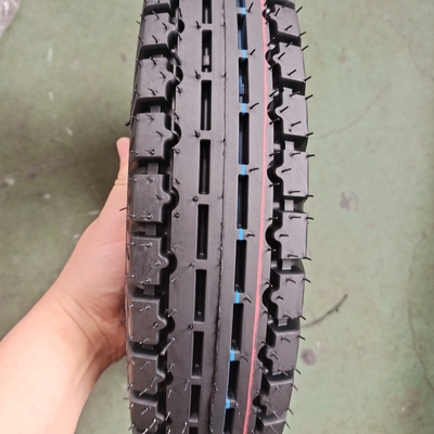 Consigue tu neumático de Bajaj de tres ruedas 4.00-8 reemplazado por uno
