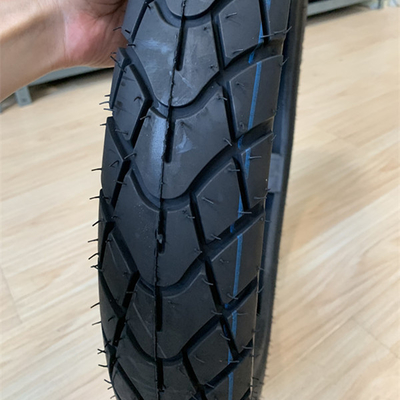 Contenido de caucho del 35% al 55% Accesorios para motocicletas Caucho Moto 909018 TT para el mercado africano