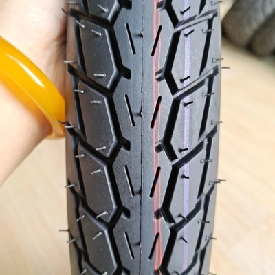 El neumático de la motocicleta 17 pulgadas 60/100-17 6010017 60.100.17 Capacidad de producción propia 5000 piezas por día