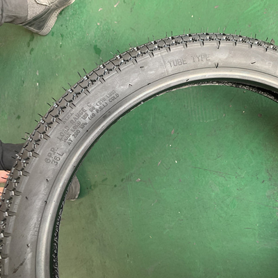 Pneus para motocicletas 2.25-16/2.50-17/2.50-18/225-19 Gran capacidad y para el mercado africano