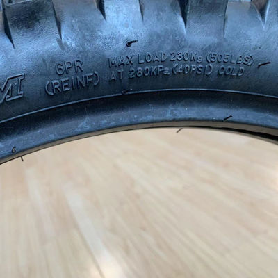 Prohibición del motor 80/100 21 neumáticos de motocicletas con y 35%-55% de contenido de caucho en el puerto de Qingdao