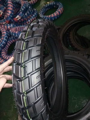Los neumáticos y tubos de motocicleta sin tubo de 17 pulgadas tienen un contenido de caucho del 40% Tiempo de entrega 25-30 días