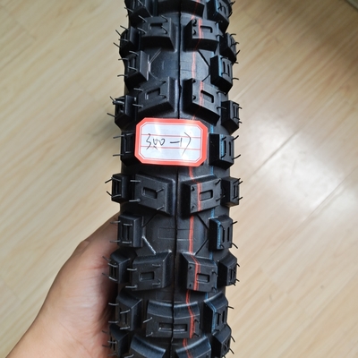 Los neumáticos y tubos de motocicleta sin tubo de 17 pulgadas tienen un contenido de caucho del 40% Tiempo de entrega 25-30 días