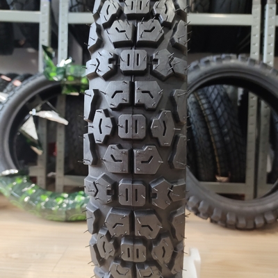 Capacidad de producción de 5000 piezas por día neumático de motocicleta de 18 pulgadas 90/90-18 909018