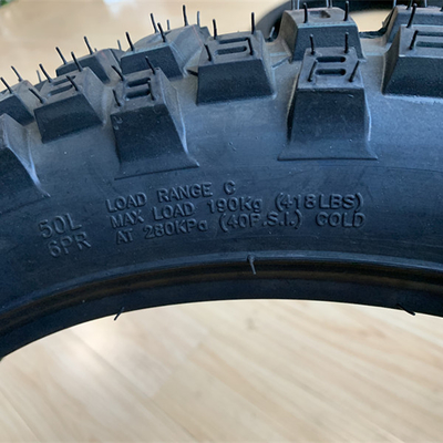 5000 piezas por día neumáticos de moto Maxxis para Bajaj Boxer 300-17 Contenido de caucho 35%-55%