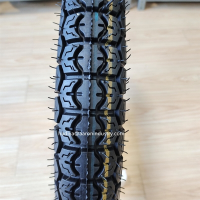 300-17 300-18 2.3/2.6KG Contenido de caucho 35%-55% neumático de motocicleta para el mercado de América del Sur