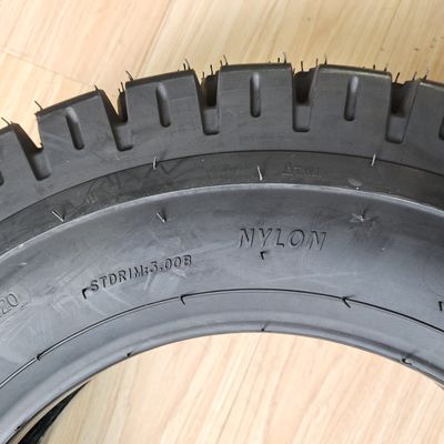 Super 4.50-12 neumático de moto sin tubo con OEM aceptable