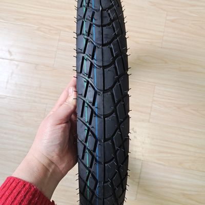 90/80-16 Pneumático negro con carcasa Pneumático de motocicleta perfecto para sus necesidades comerciales