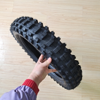 4.60-17 TL Pneumáticos para motocicletas de todo terreno Suministro de piezas de repuesto de caucho para automóviles