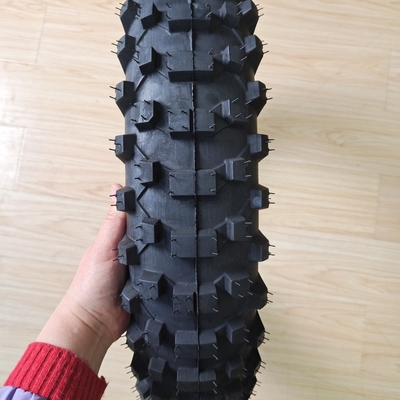 4.60-17 TL Pneumáticos para motocicletas de todo terreno Suministro de piezas de repuesto de caucho para automóviles