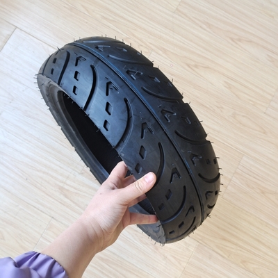 neumático de motocicleta neumático de scooter 130/60-13 sin tubos Clase A con 35%-55% de contenido de caucho