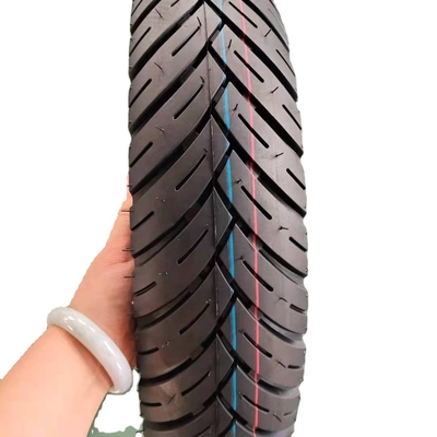 110/90-17 Pneumático de motocicleta con resistencia a la tracción 10.5 y carcasa de neumático duradera